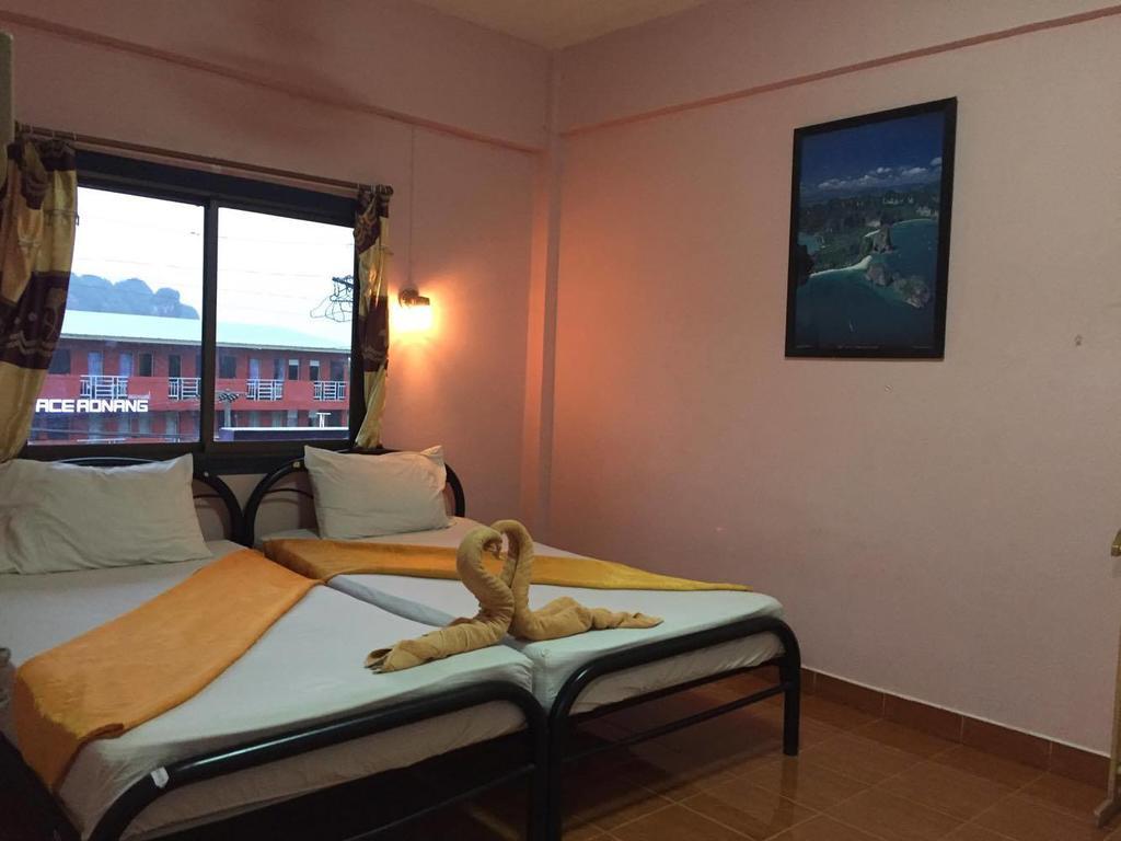 Marina Ao Nang Guesthouse Exterior photo